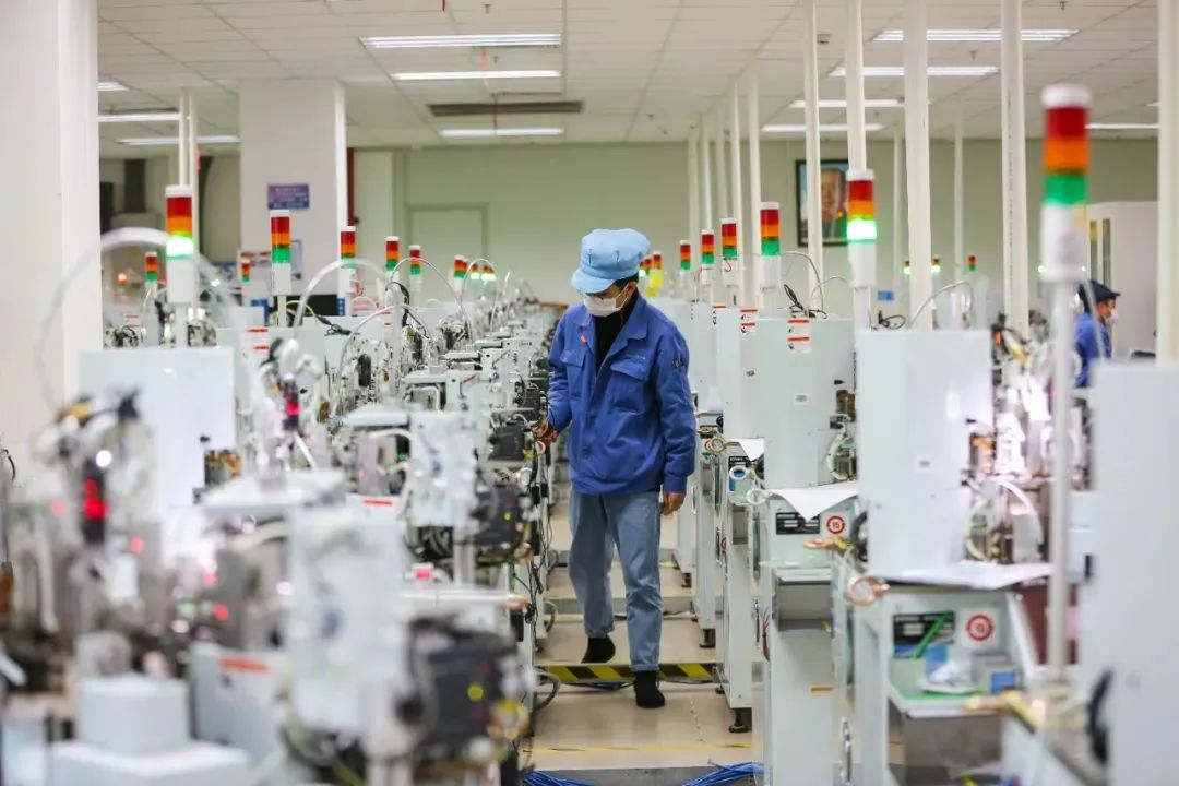 “智改数转”赋能产业创新升级，贵阳高新区跑出新型工业化“加速度”